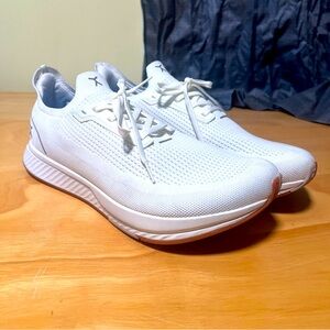 Flux Adapt Runner White Gum Mens Size 14 Running Athletic Walking Knit Shoes